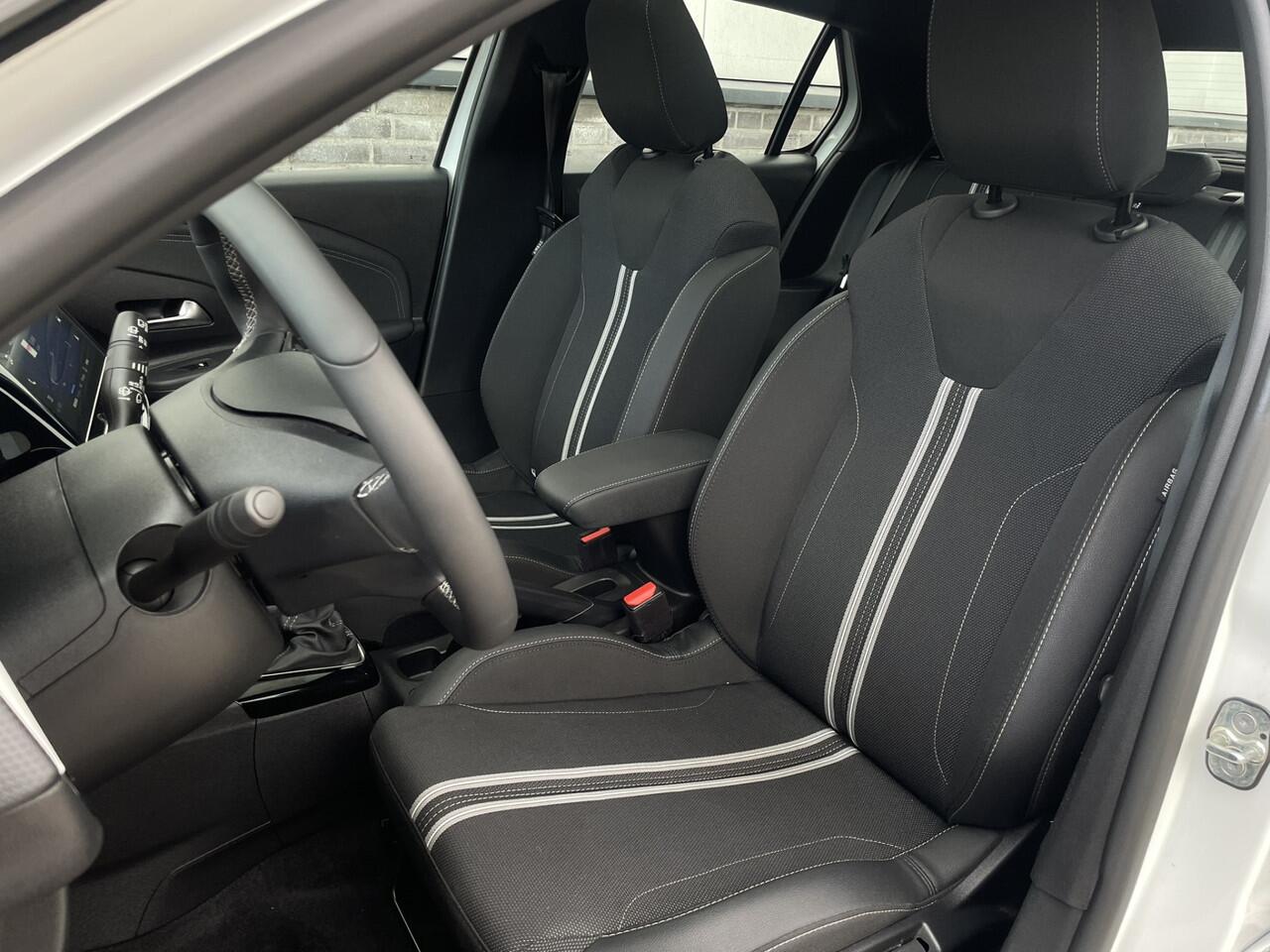 Opel CORSA 1.2 Turbo GS-Sport 100 PK | Pano-Dak | Carplay | Camera | LED | Navi | ECC