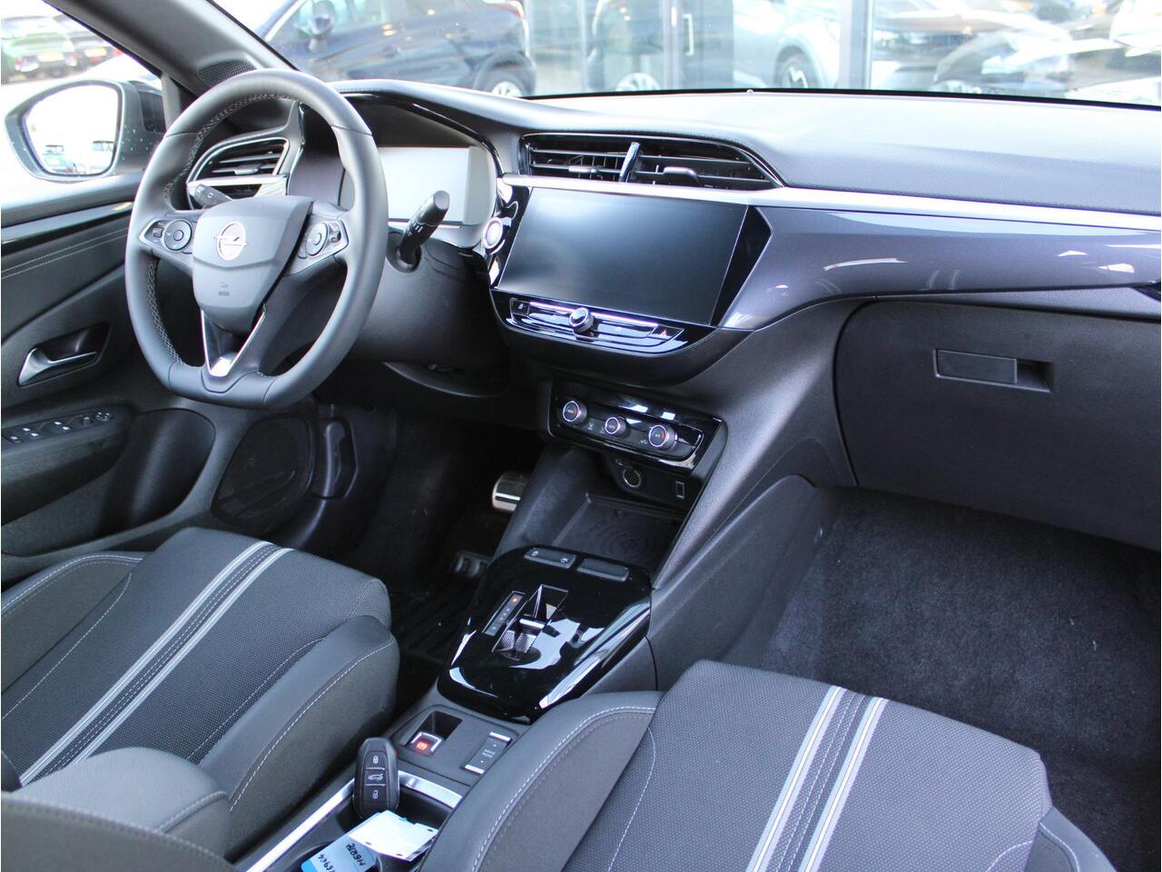 Opel CORSA 1.2 Turbo Hybrid GS Automaat | Navi / Camera / Climate