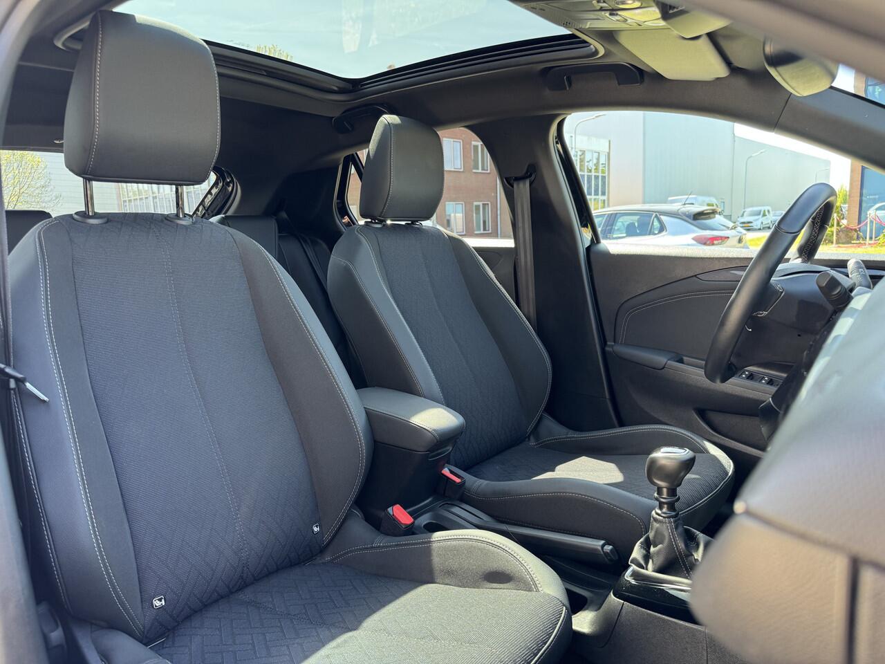 Opel CORSA 1.2 Level 4 Panoramadak