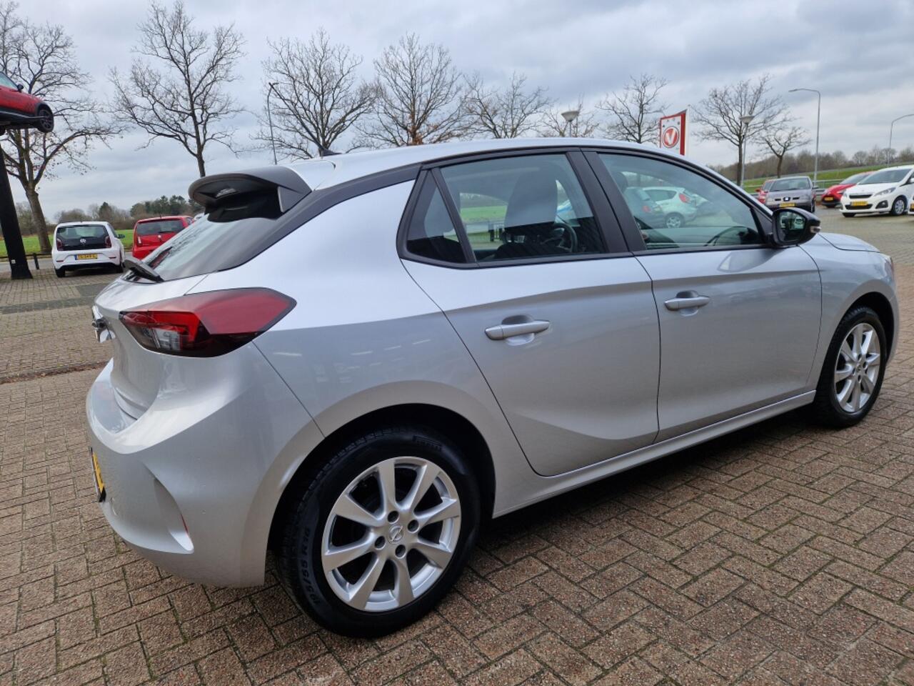 Opel CORSA 1.2 Edition