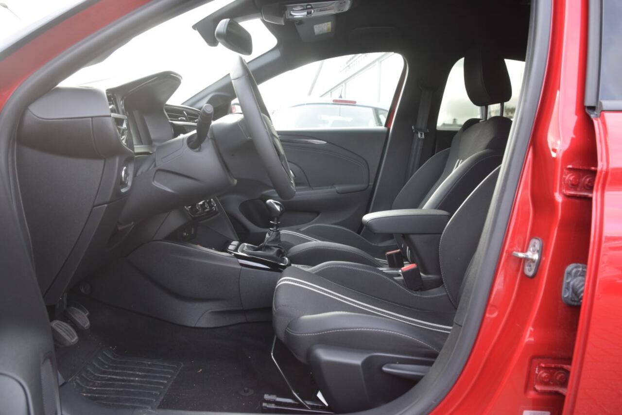 Opel CORSA 1.2 Turbo GS LED | Carplay | Camera | PDC | Clima | DAB | Bluetooth | Navi