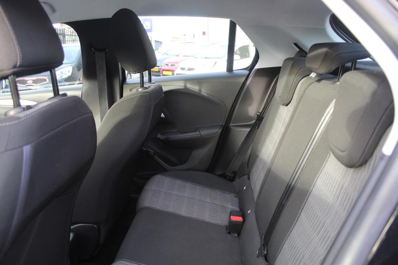 Opel CORSA 1.2 Edition Navigatie/Airco/Cruise control/Licht metalen velgen