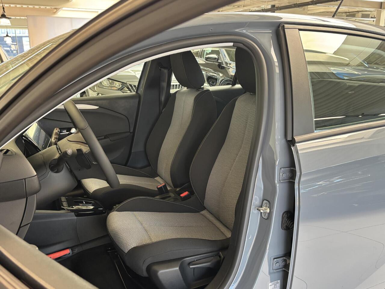 Opel CORSA 1.2 Turbo Hybrid Business Edition Automaat | Achteruitrijcamera | Dodehoekdetectie | Android auto / Apple carplay