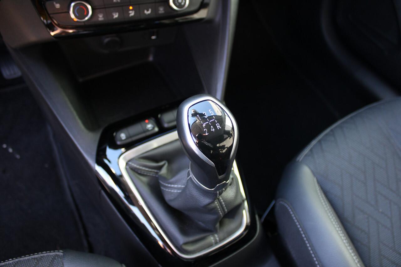 Opel CORSA 1.2 Edition | Winterpakket | Carplay | Lichtmetaal | Parkeersensoren achter | Privacy Glass