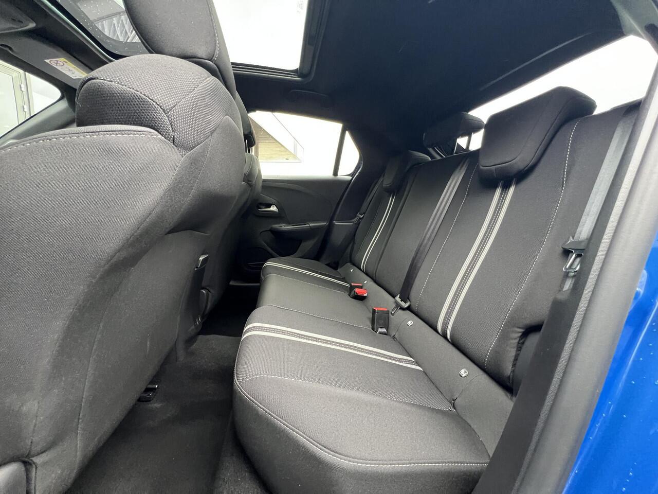 Opel CORSA 1.2 Level 4 Automaat | Panoramadak | Achteruitrijcamera | Navigatie