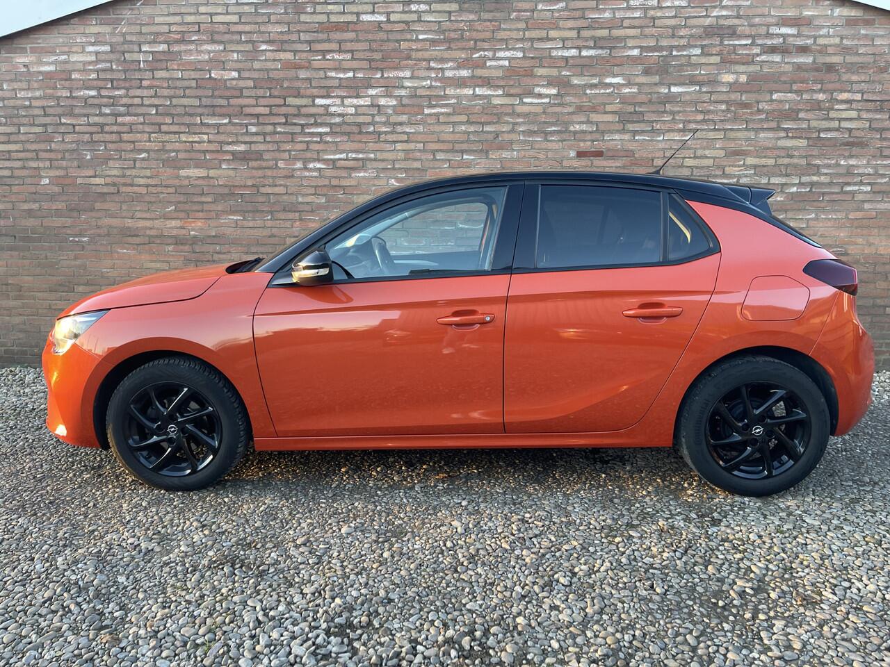 Opel CORSA 1.2 Edition Sportvelgen en Navigatie