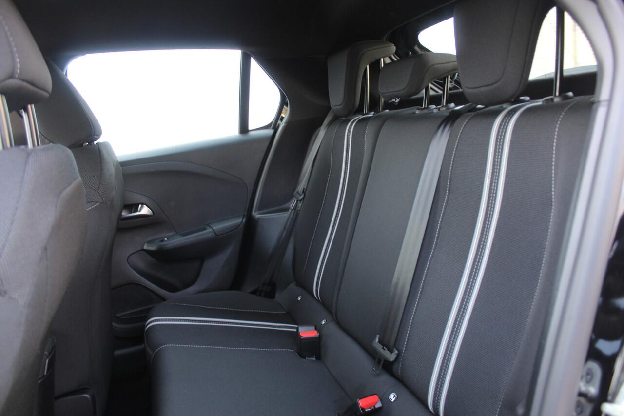 Opel CORSA 1.2 Turbo GS Stuur + Stoel verwarming l Cruise control l Navigatie l AppleCarPlay/AndroidAuto l Parkeercamera l voor en achter sensoren l Dodehoek detectie l VDL auto