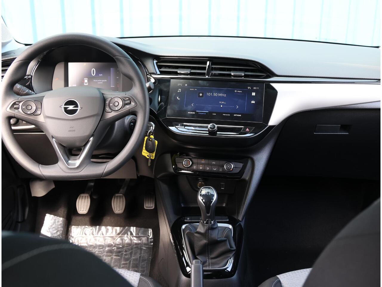 Opel CORSA 1.2 Edition | Incl. ¤3.359 korting! | Airco | Achteruitrijcamera | Parkeersensoren Voor en Achter | Dodehoekdetectie | Apple Carplay/ Android Auto |