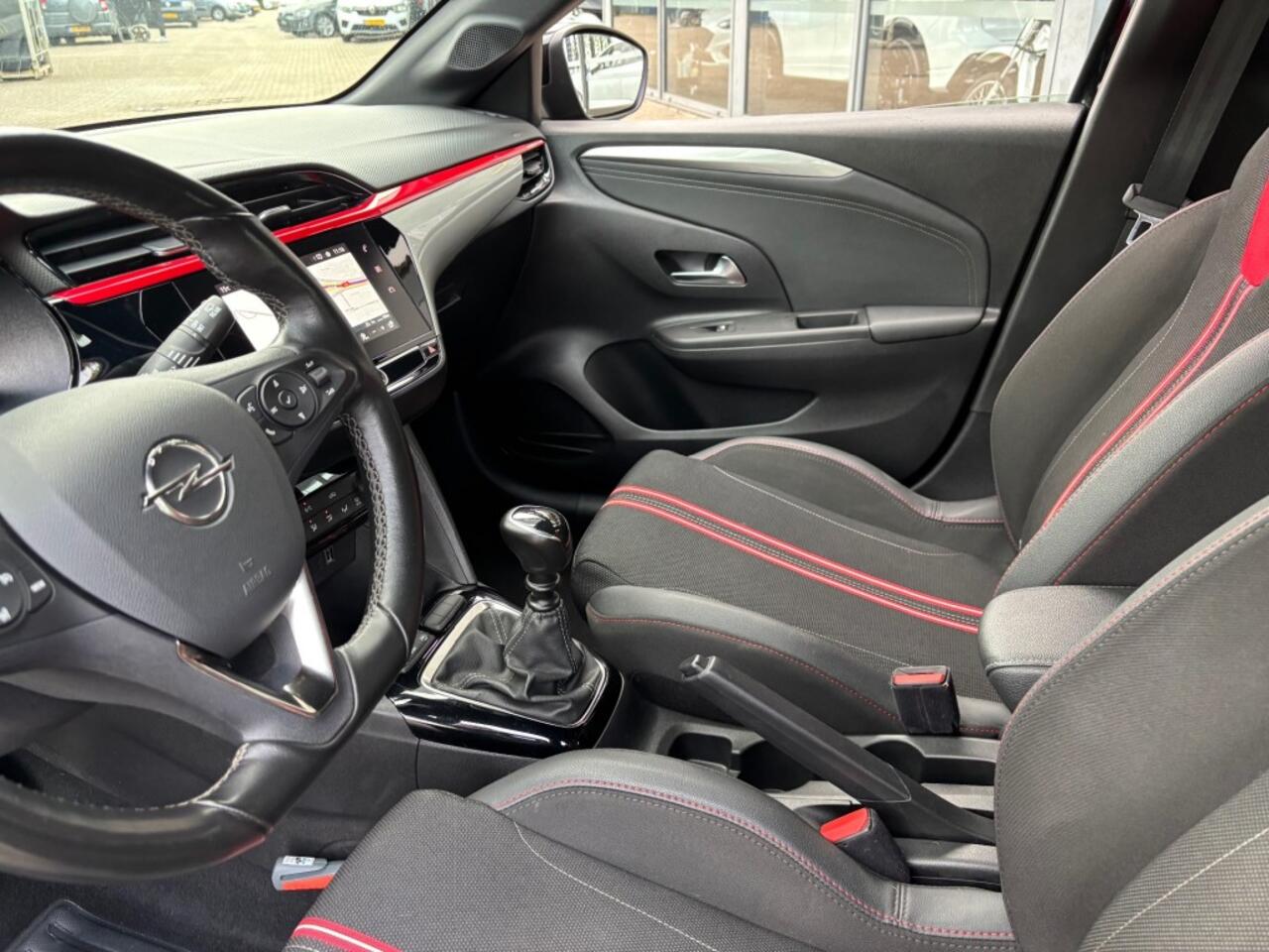 Opel CORSA 1.2 GS LINE NAVI AIRCO LMV