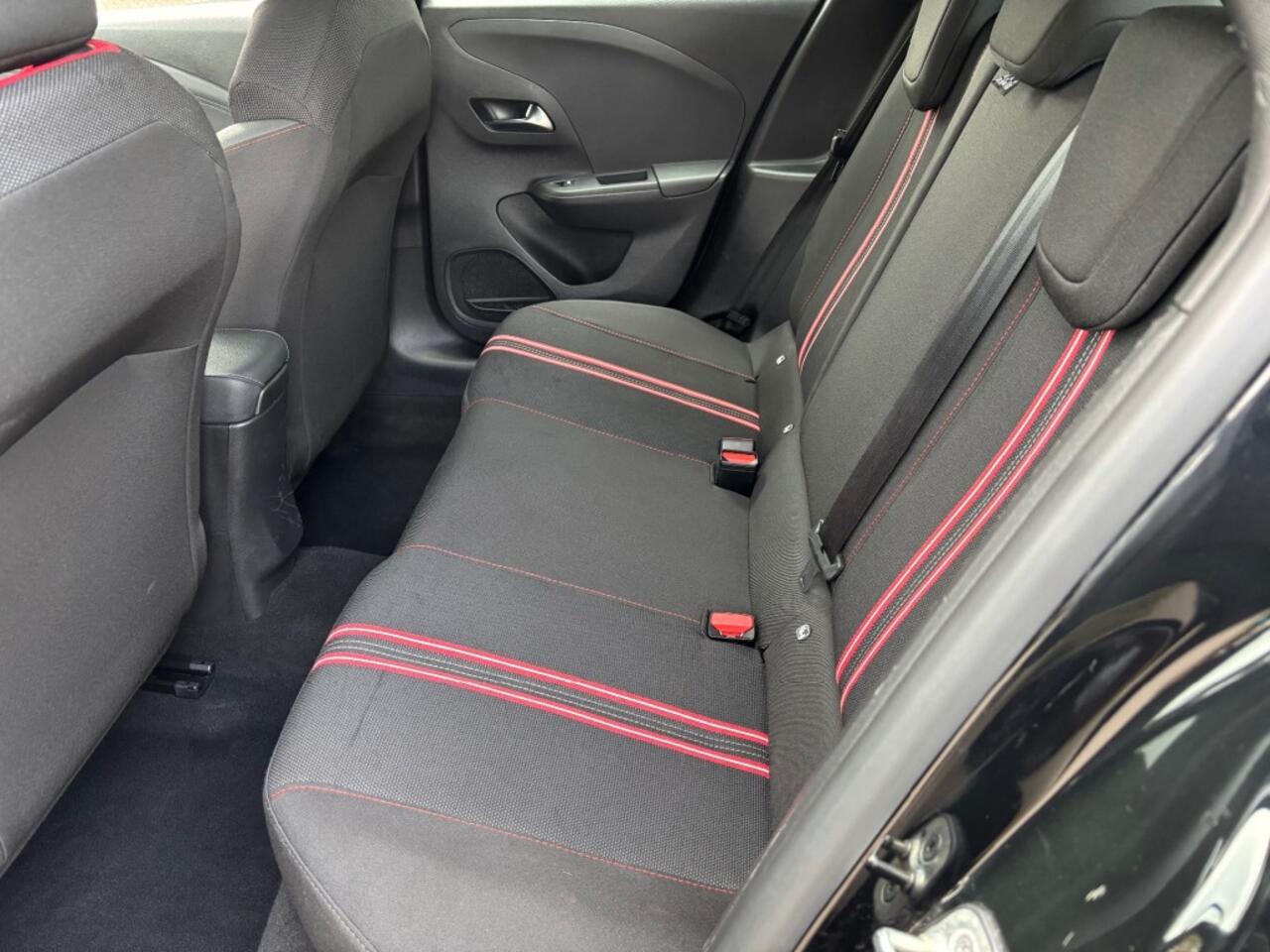 Opel CORSA 1.2 GS LINE NAVI AIRCO LMV