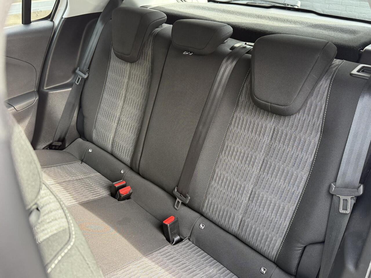 Opel CORSA 1.2 Edition l Navigatie l Carplay l Cruise Control l Lichtmetaal