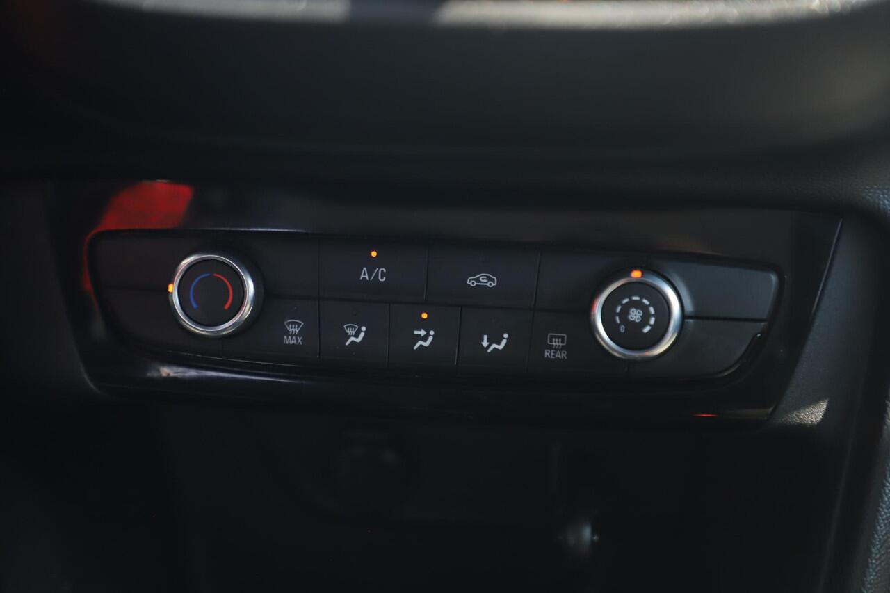 Opel CORSA 1.2 Edition 102PK NIEUWE DB RIEM! Navigatie Carplay Android Airco Cruise 16 inch LMV All-Season Banden!