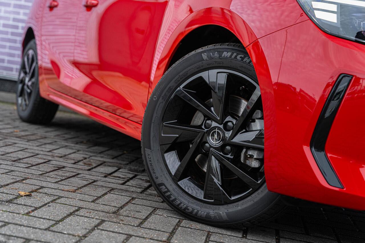 Opel CORSA 1.2 Turbo Yes | Stoel- en stuurverwarming | Apple Carplay / Android Auto | LED Koplampen | Cruise Control | DAB+ radio |