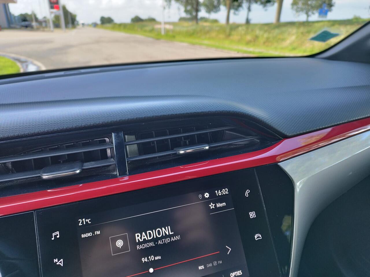 Opel CORSA 1.2 GS Line ** 49.525 KM ** 5 DRS ** Carplay ** 17 inch ** NAVI ** 100 PK ** 6 BAK **