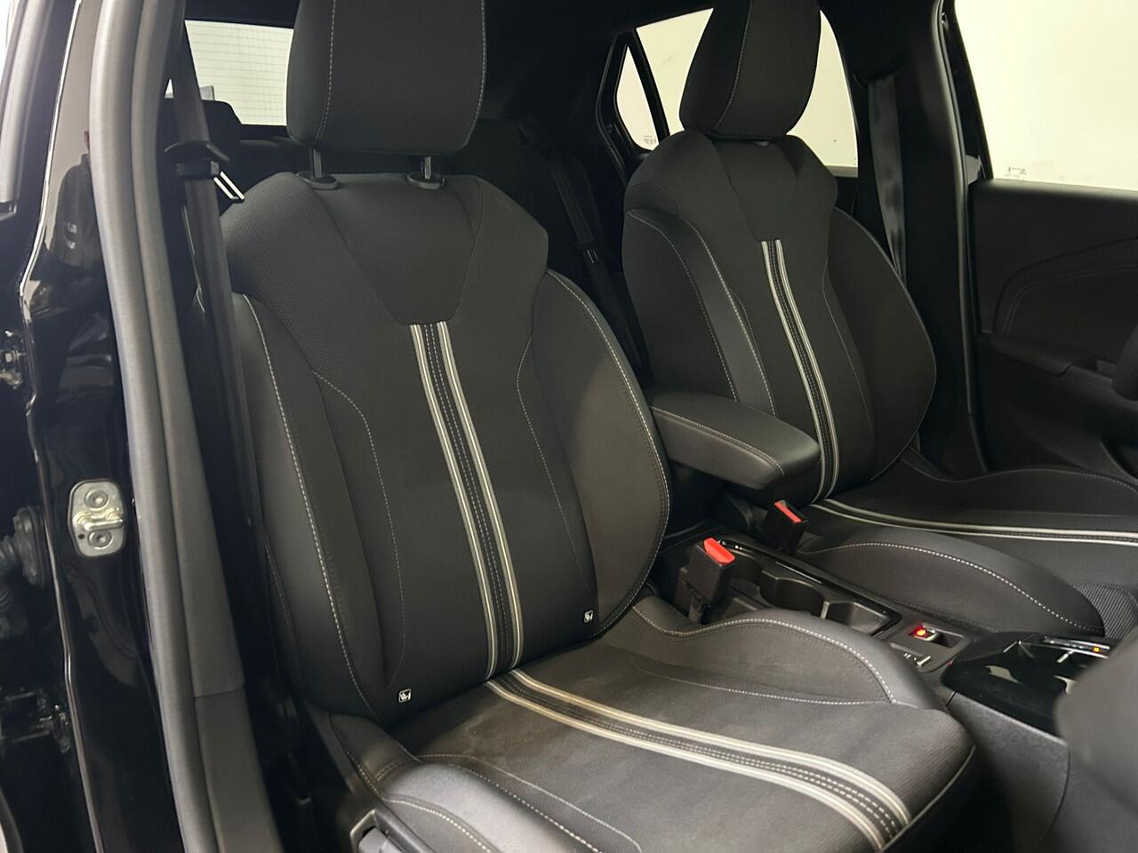 Opel CORSA 1.2 Turbo Hybrid GS 136PK Fabrieksgarantie!