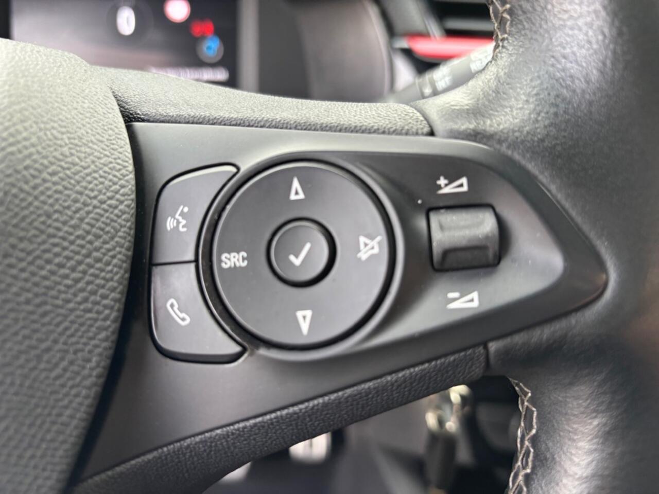 Opel CORSA 1.2 GS LINE NAVI AIRCO LMV