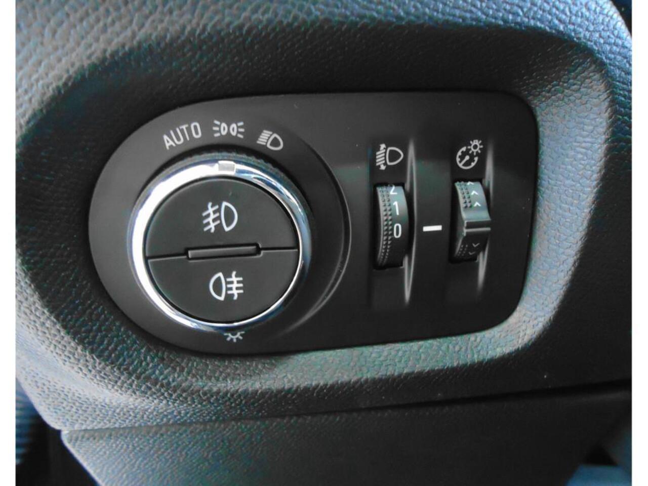 Opel CORSA 1.2 GS Line 100PK AUTOMAAT | Apple Car play / Android Auto | Stoelverwarming | 16"LM-Velgen | Autom. Airco | Dode hoek detectie |Camera | PDC voor & Achter | LED Verlichting | (Vestiging - Nieuwegein )