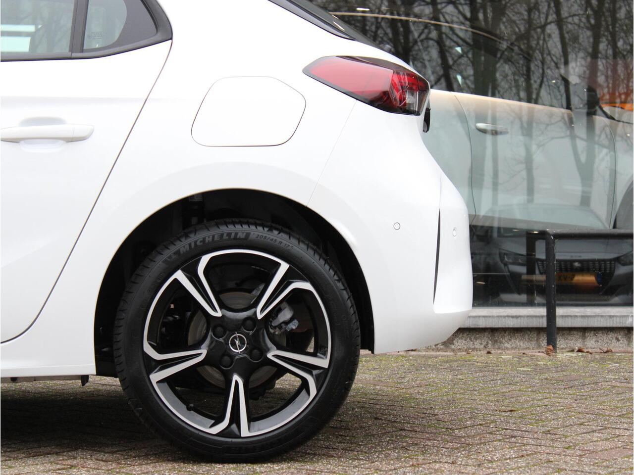 Opel CORSA Hybrid 110 GS | Automaat | Camera / Stoelverw. / Apple Carplay