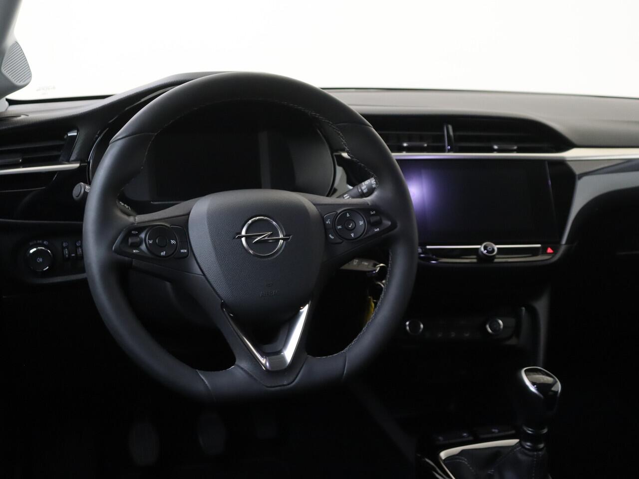 Opel CORSA 1.2 Level 3 | Dodehoekbewaking | Camera | Carplay |