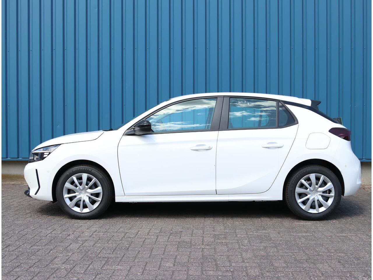 Opel CORSA 1.2 Edition | Incl. ¤3.359 korting! | Airco | Achteruitrijcamera | Parkeersensoren Voor en Achter | Dodehoekdetectie | Apple Carplay/ Android Auto |