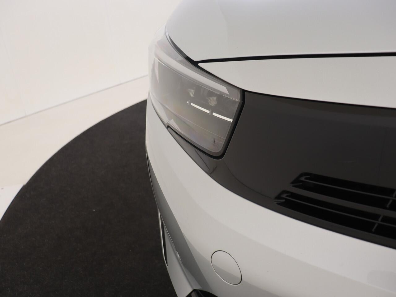 Opel CORSA 1.2 Turbo GS | Navigatie | Climate Control | Camera en Parkeerhulp Achter |