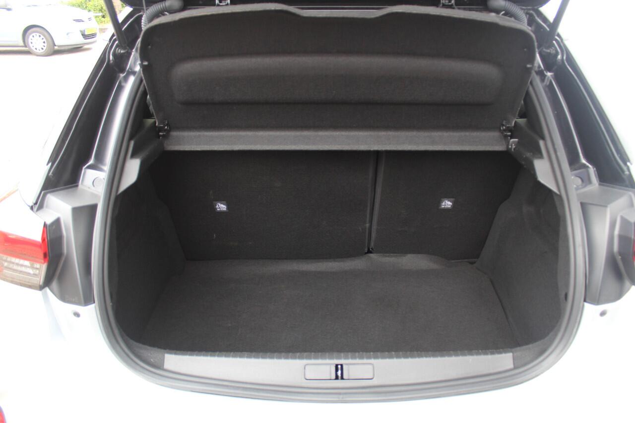 Opel CORSA 1.2 Turbo GS Edition Apple carplay/ Android auto l Navigatie l 360 camera l Cruise control l Start- stop knop l Dodehoek detectie VDL auto