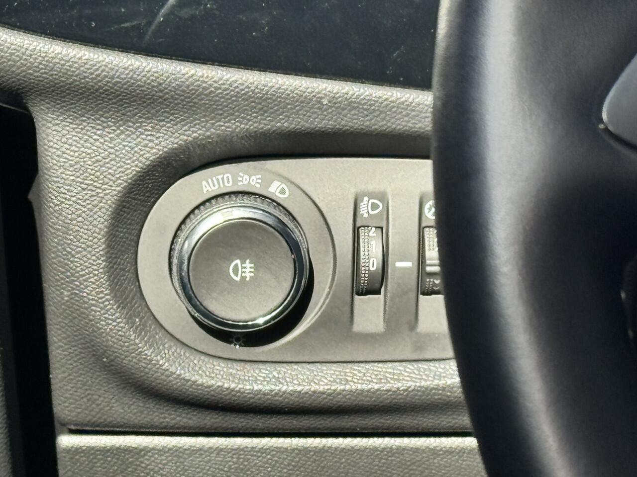 Opel CORSA 1.2 | Airco | Cruise Control | stoel en stuurverwarming | Bluetooth