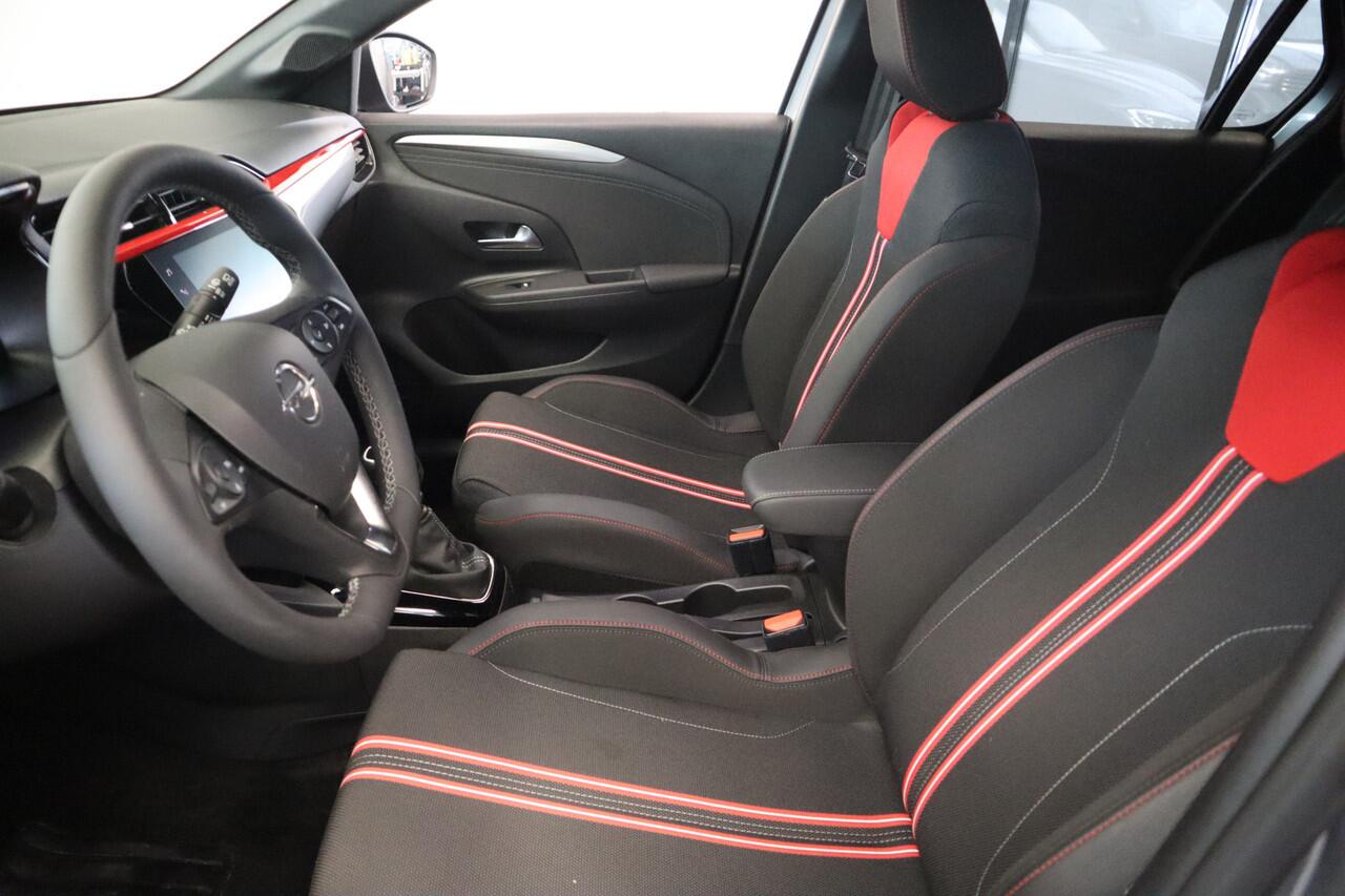 Opel CORSA 1.2 GS Line Navigatie Cruise Control 16LMV Two tone Color PDC Achteruit camera 24 maanden garantie mogelijk (*vraag naar de voorwaarden)