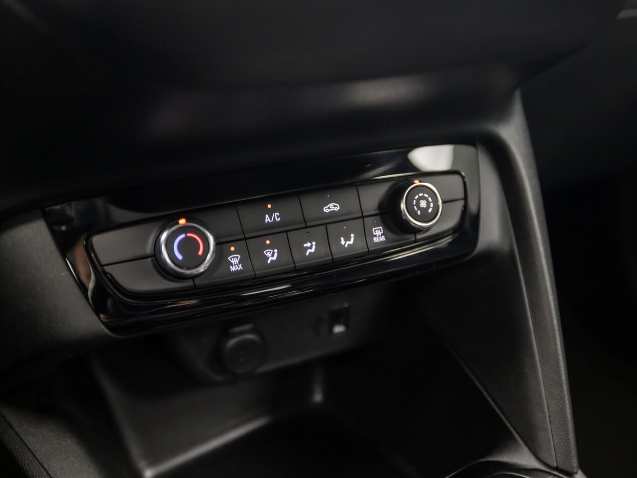 Opel CORSA 1.2 Elegance Sport Automaat (VIRTUAL COCKPIT, APPLE CARPLAY, GROOT NAVI, LEDER, SPORTSTOELEN, LM VELGEN, LED KOPLAMPEN, CRUISE, NIEUWE APK, NIEUWSTAAT)