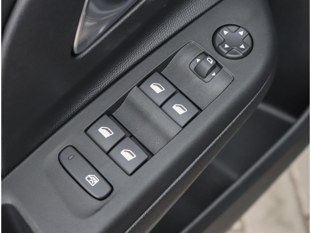 Opel CORSA 100pk Turbo GS Line | AppleCarPlay/AndroidAuto | Airco | Navigatie | 16"LMV | LED | Virt.Cockpit | Parkeersensoren | Isofix |