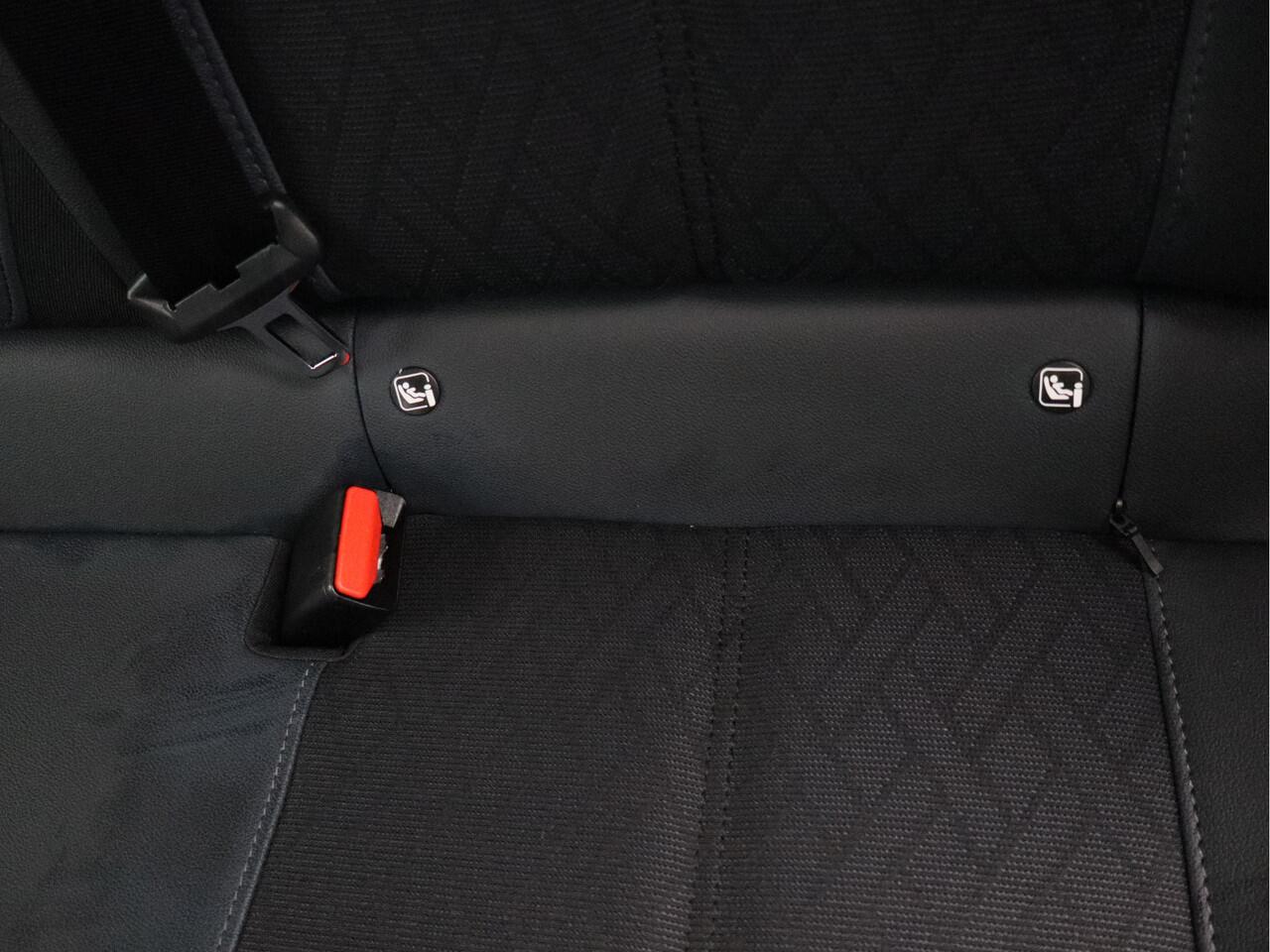 Opel CORSA 1.2 Elegance/ automaat/ lage km/ compleet!