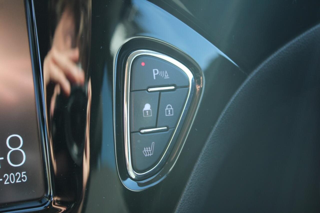 Opel CORSA 1.0 Turbo 90pk 120 Jaar Edition 5-drs ECC/Cruise/Camera/Carplay/Stoelverw