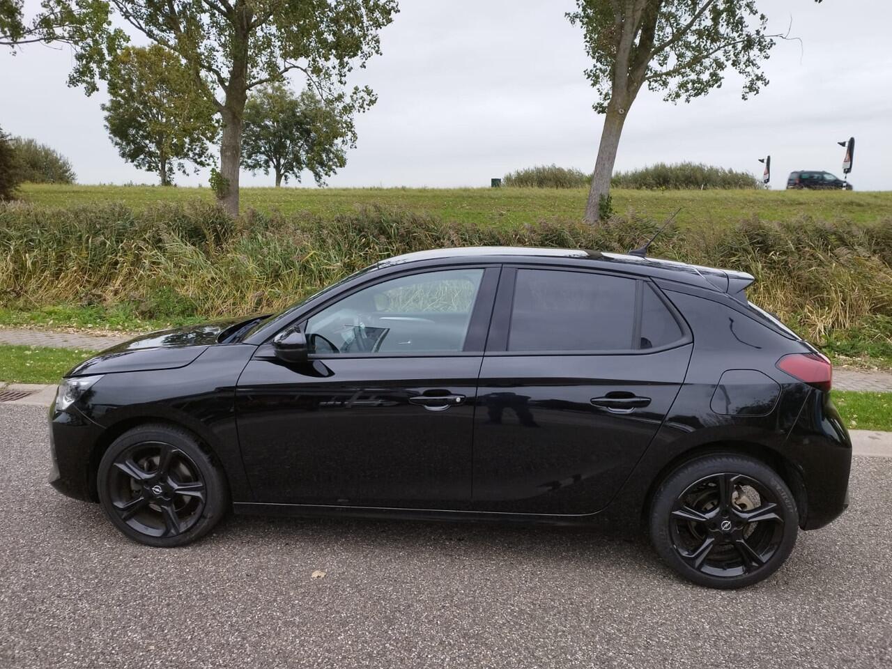 Opel CORSA 1.2 GS Line ** 49.525 KM ** 5 DRS ** Carplay ** 17 inch ** NAVI ** 100 PK ** 6 BAK **