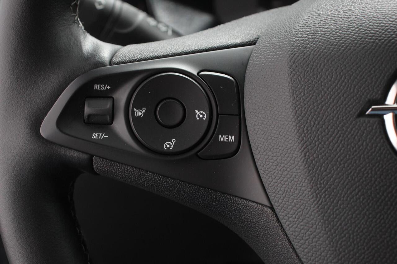 Opel CORSA 1.2 102pk GS Line Opel Corsa 1.2 GS Line | Navigatie | Apple Carplay/Android Auto | Airco | Cruise Control | Lichtmetalen velgen | Digitaal Dashboard | Sportstoelen