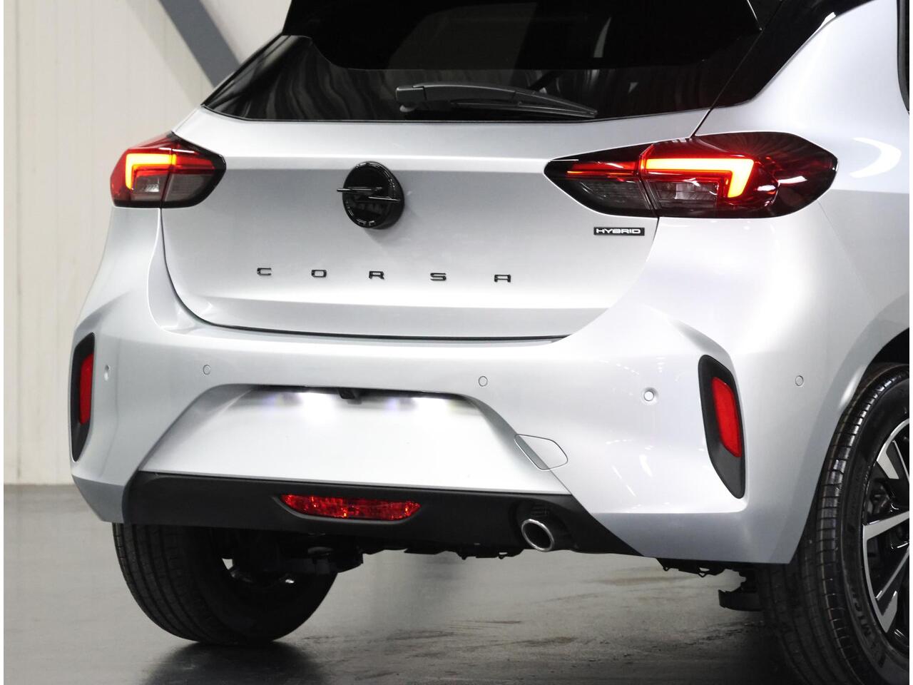 Opel CORSA 1.2 Turbo Hybrid GS | Incl. ¤5.224,- Korting! | AppleCarPlay/AndroidAuto | ClimateControl | Navigatie | CruiseControl | Keyless | Stoel/Stuur verwarming | Dodehoek Detectie | Matrix LED koplampen |