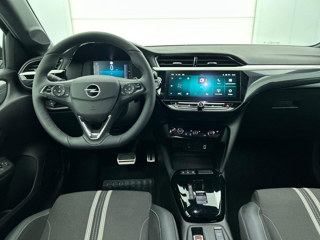 Opel CORSA 1.2 Turbo 136pk Hybrid GS Auto. Navigatie Apple Carplay/ Android Auto Camera Parkeersensoren Cruise Control Stoel- en stuurverwarming Airco Lichtmetalen velgen Getinte ramen