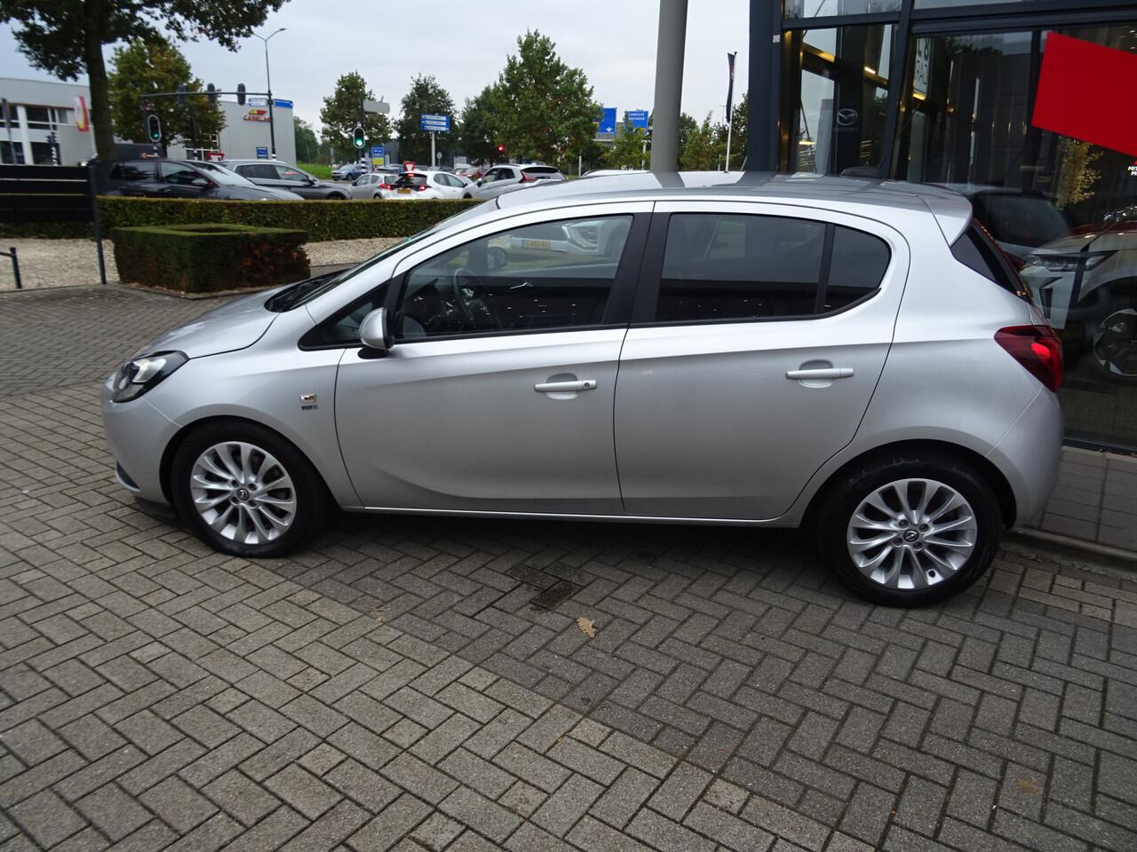 Opel CORSA 1.0 Turbo 120 Jaar Edition | NAVIGATIE | CRUISE CONTROL | CAMERA | CLIMATE CONTROL |