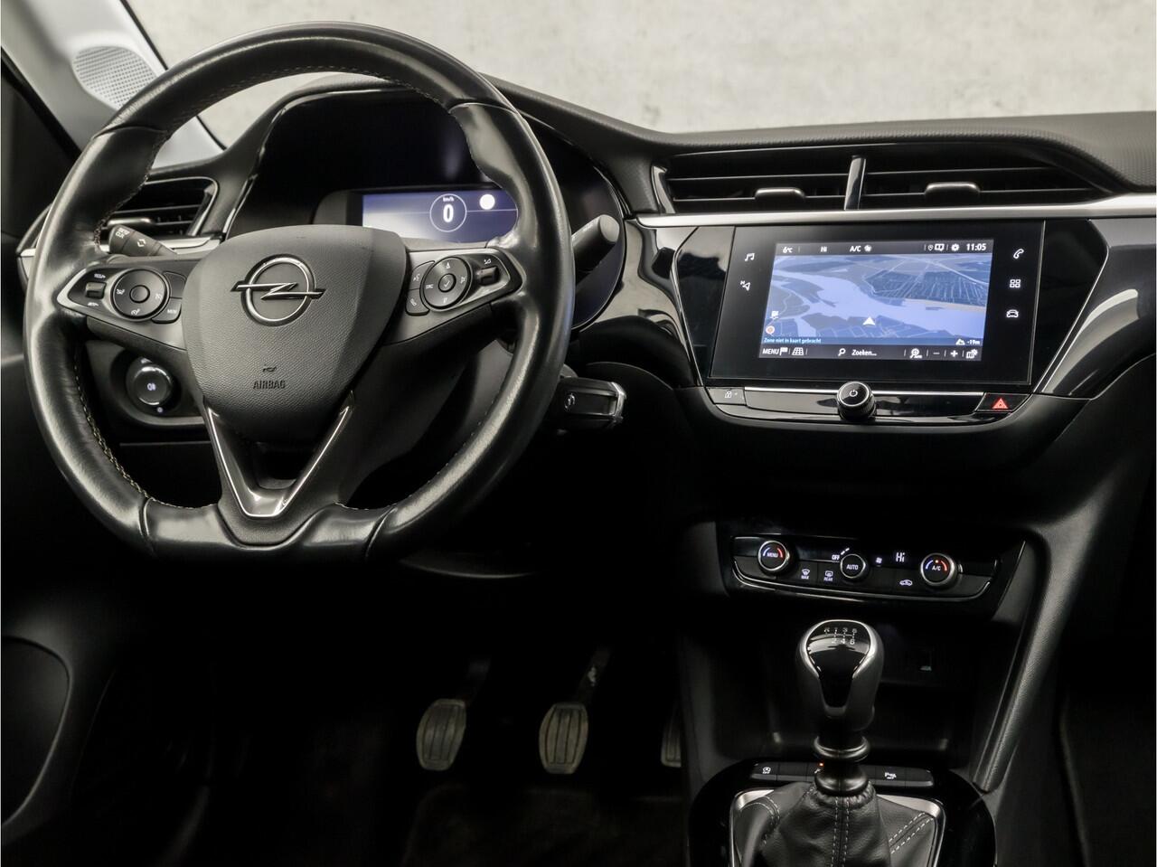 Opel CORSA 1.2 GS Line Sport (APPLE CARPLAY, ZWART DAK, 360 CAMERA, LED KOPLAMPEN, VIRTUAL DASHBOARD, HALF LEDER, NIEUWSTAAT)