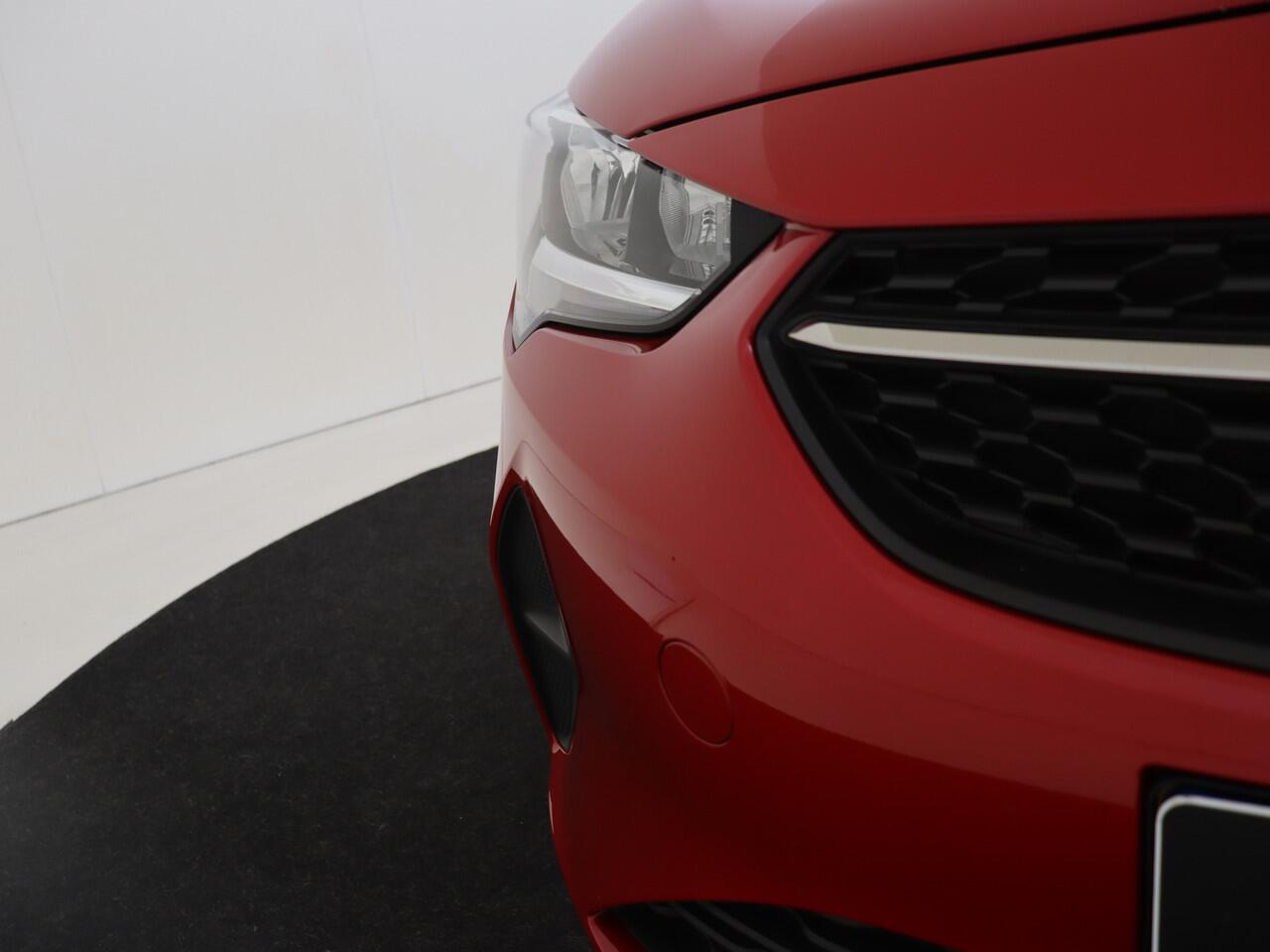 Opel CORSA 1.2 Level 2 | Airco | Carplay | Parkeersensoren | 75pk |