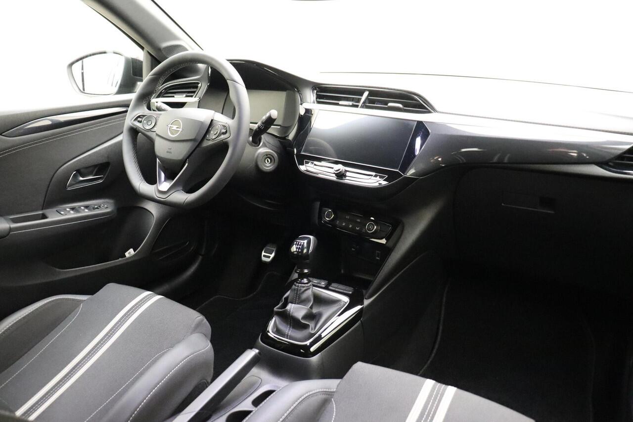 Opel CORSA 1.2 Turbo GS | Dodehoekbewaking | Camera | Lichtmetalen velgen | LED verlichting | Navigatie via Carplay