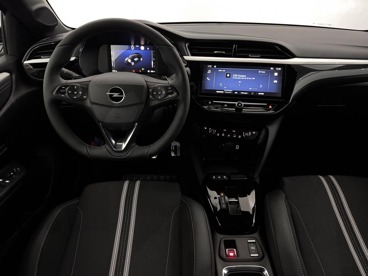 Opel CORSA 1.2 GS Line Half leder, Camera, Apple carplay, Virtual desk, Winterpakket, Cruise control, 2 jaar garantie