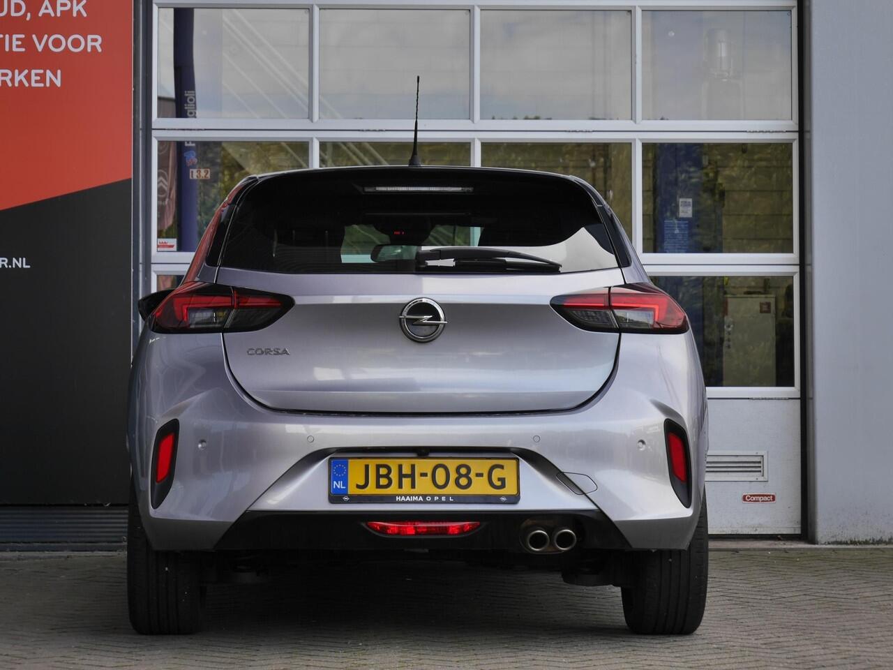 Opel CORSA 1.2 Turbo GS | Automaat | Achteruitrijcamera | Parkeersensoren voor en achter | Climate control | Cruise control | Lichtmetalen velgen | Regensensor | Apple carplay en android auto