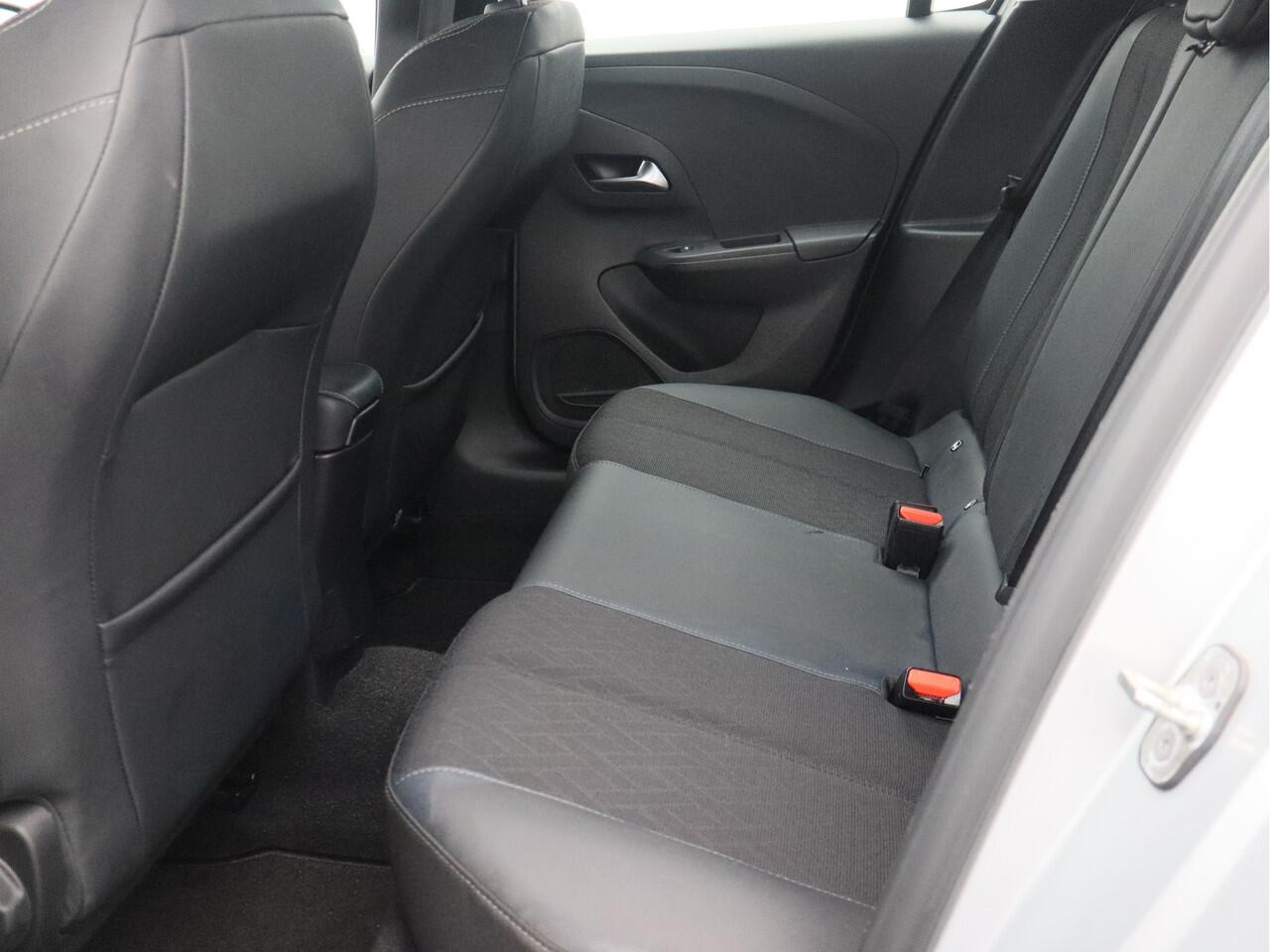 Opel CORSA 1.2 Elegance/ automaat/ lage km/ compleet!