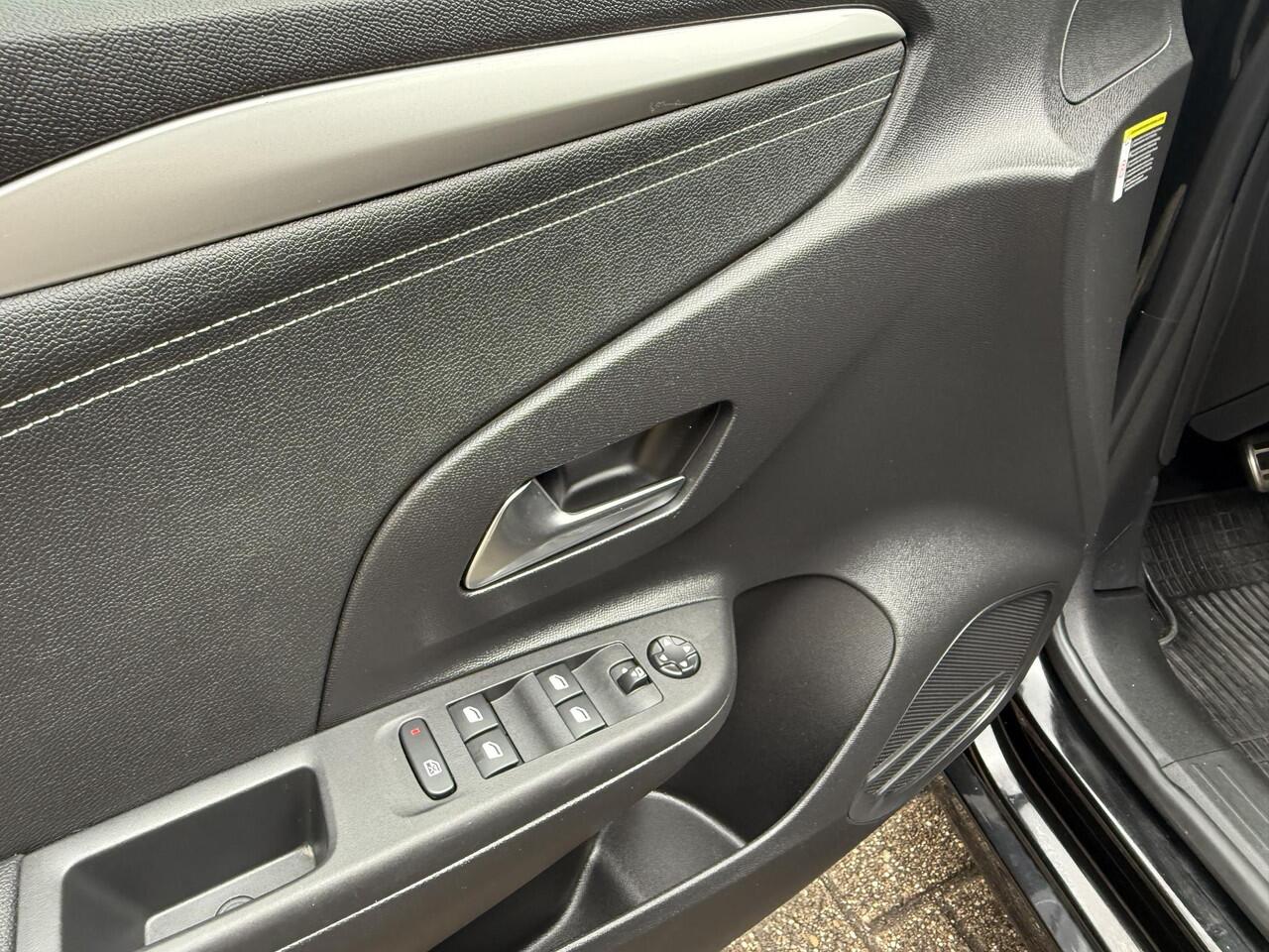 Opel CORSA 1.2 GS Line Automaat / Airco/ Apple carplay/ Virtuele cockpit/ Cruise/ PDC/ LED/ LMV