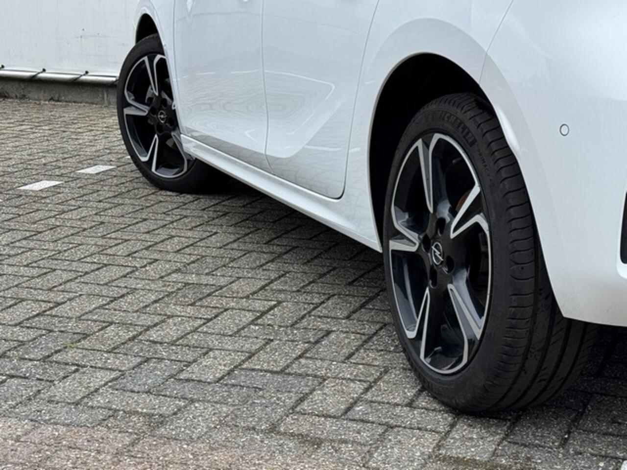 Opel CORSA 1.2 Turbo 136PK Hybrid GS Automaat