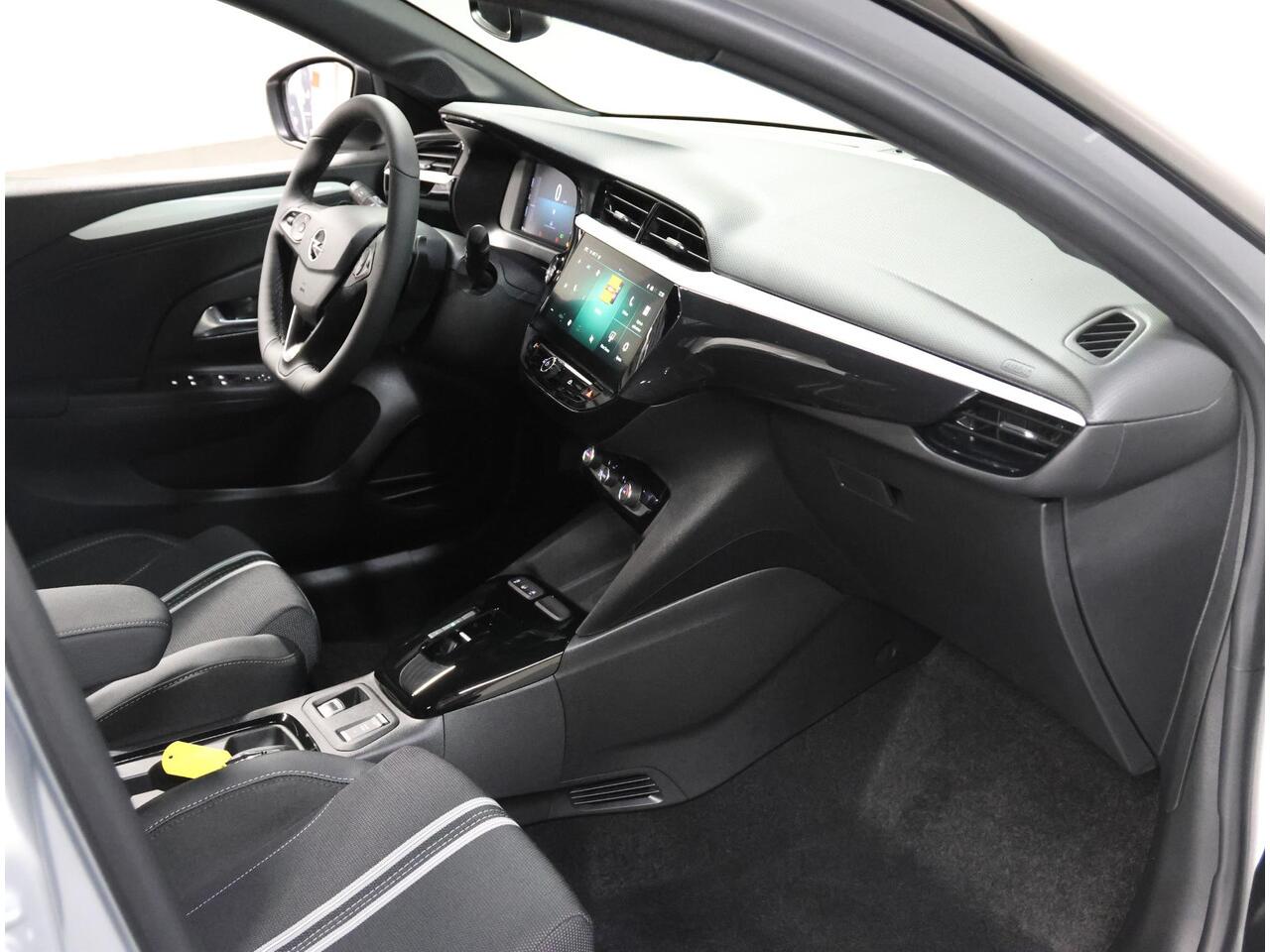 Opel CORSA 1.2 Turbo Hybrid GS | Incl. ¤5.223,59 Korting! | AppleCarPlay/AndroidAuto | ClimateControl | Navigatie | CruiseControl | Keyless | Stoel/Stuur verwarming | Dodehoek Detectie | Matrix LED koplampen |