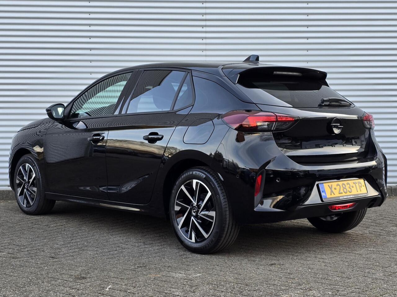 Opel CORSA GS 1.2 75pk | ¤ 4.656 KORTING | CAMERA | APPLE CARPLAY / ANDROID AUTO |