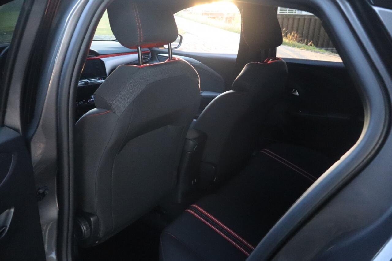 Opel CORSA 1.2 GS Line | Geen Import | Navi | Airco | Automaat