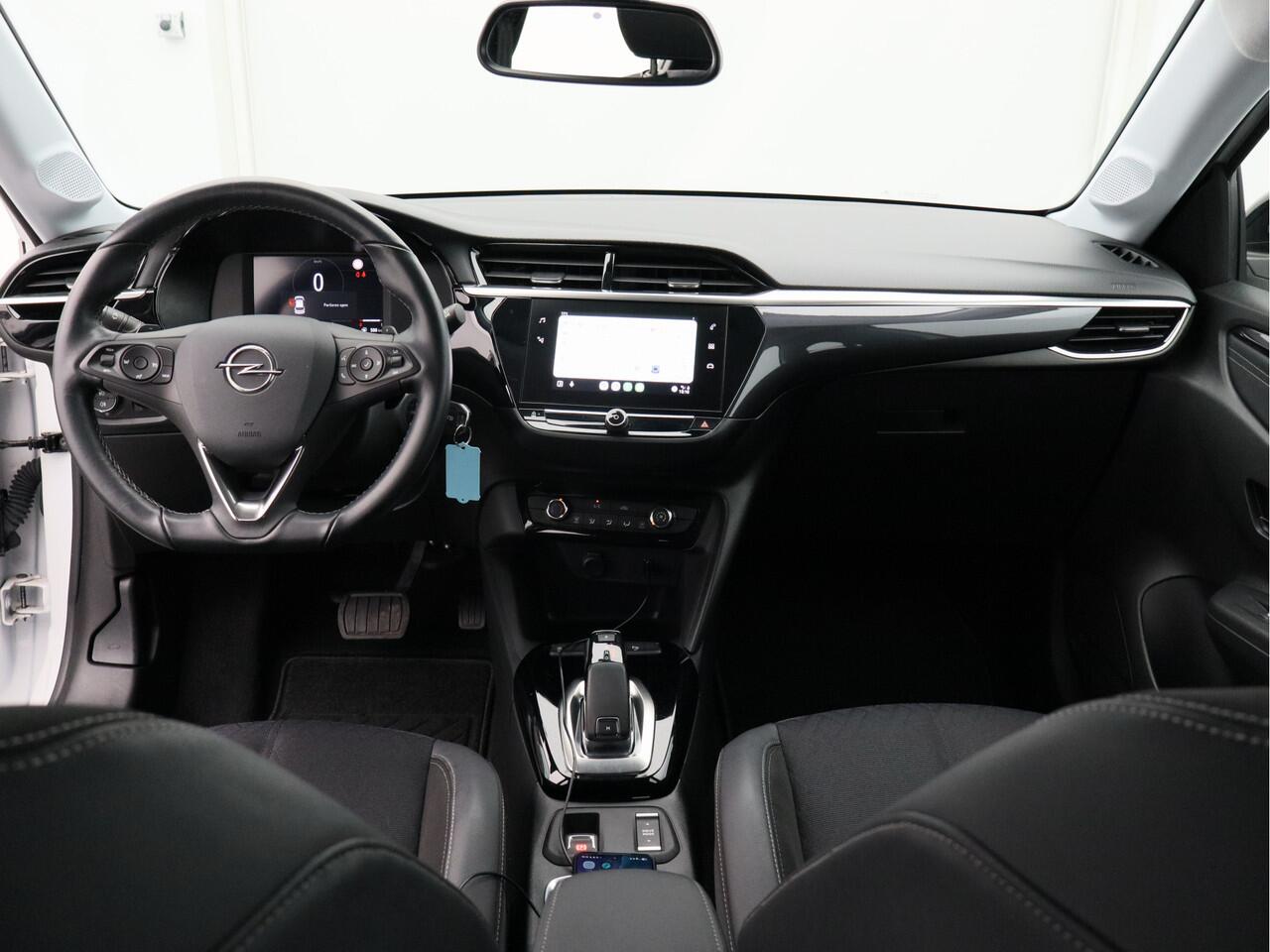 Opel CORSA 1.2 Elegance automaat/ lage km/ zeer mooi!