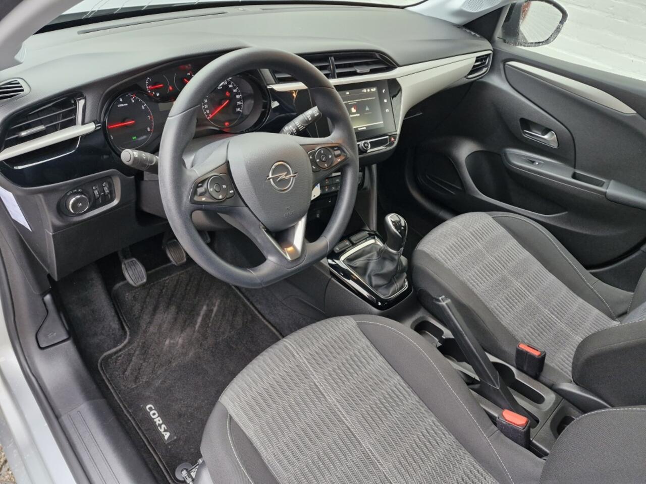 Opel CORSA 1.2 Edition | Navigatie | Licht- En Zicht Pakket